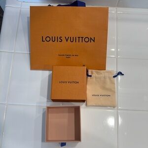 Louis Vuitton Bag box & pouch